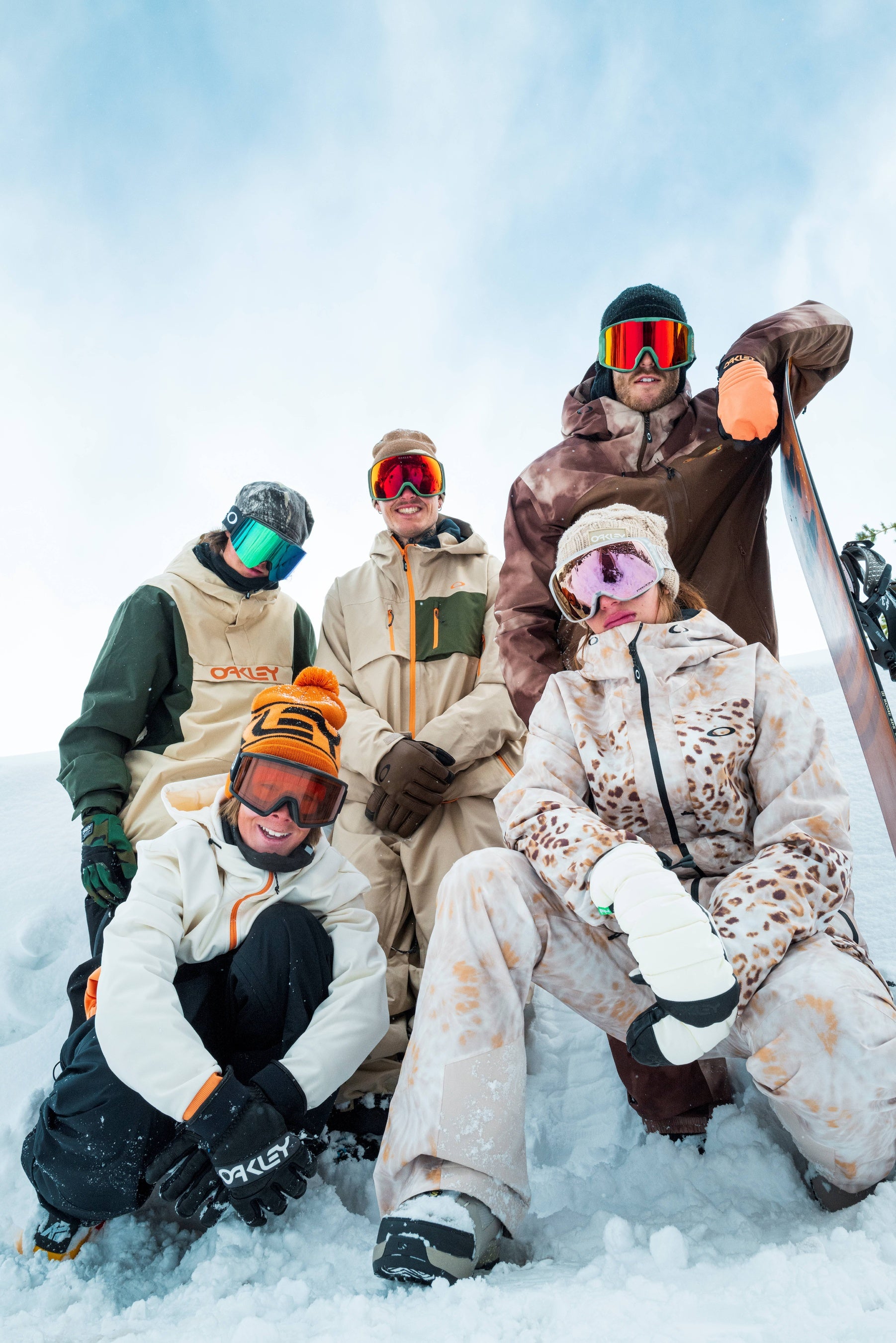 オークリー 2023年SNOWコレクションとして、チームオークリーの選手