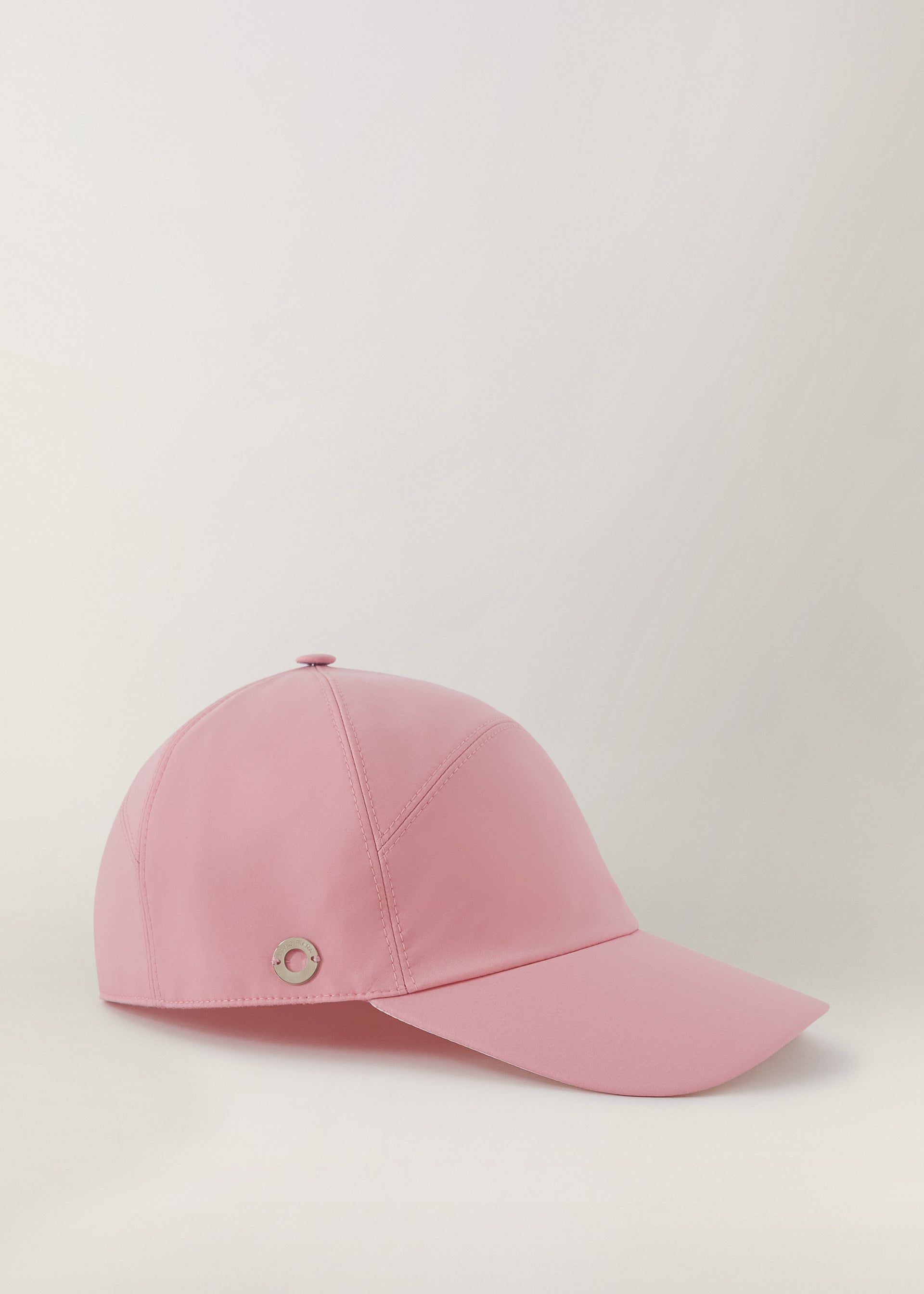 ラグジュアリーのニューアイコン、ロロ・ピアーナのベースボール