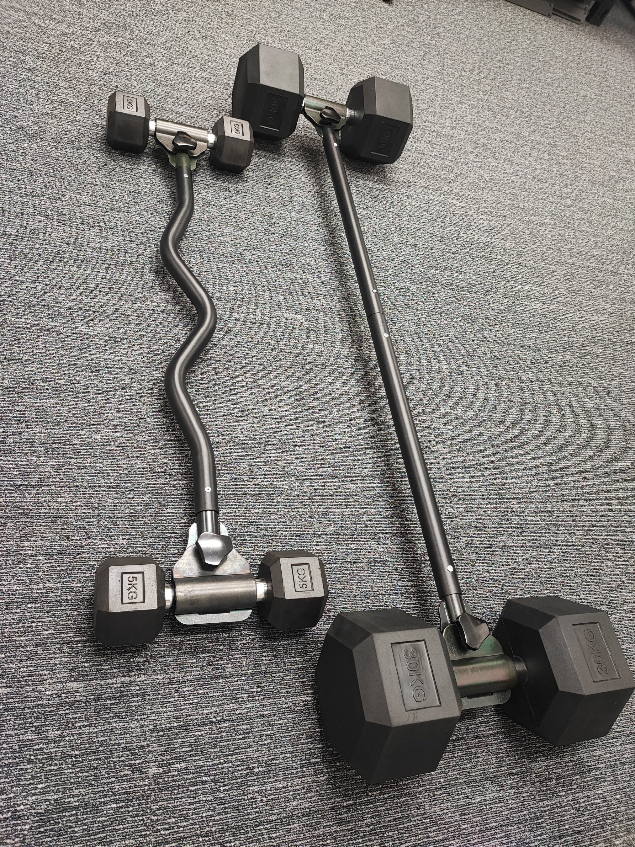 新色登場】お手元のダンベルがバーベルになる「KOMBOバーベル」に新色