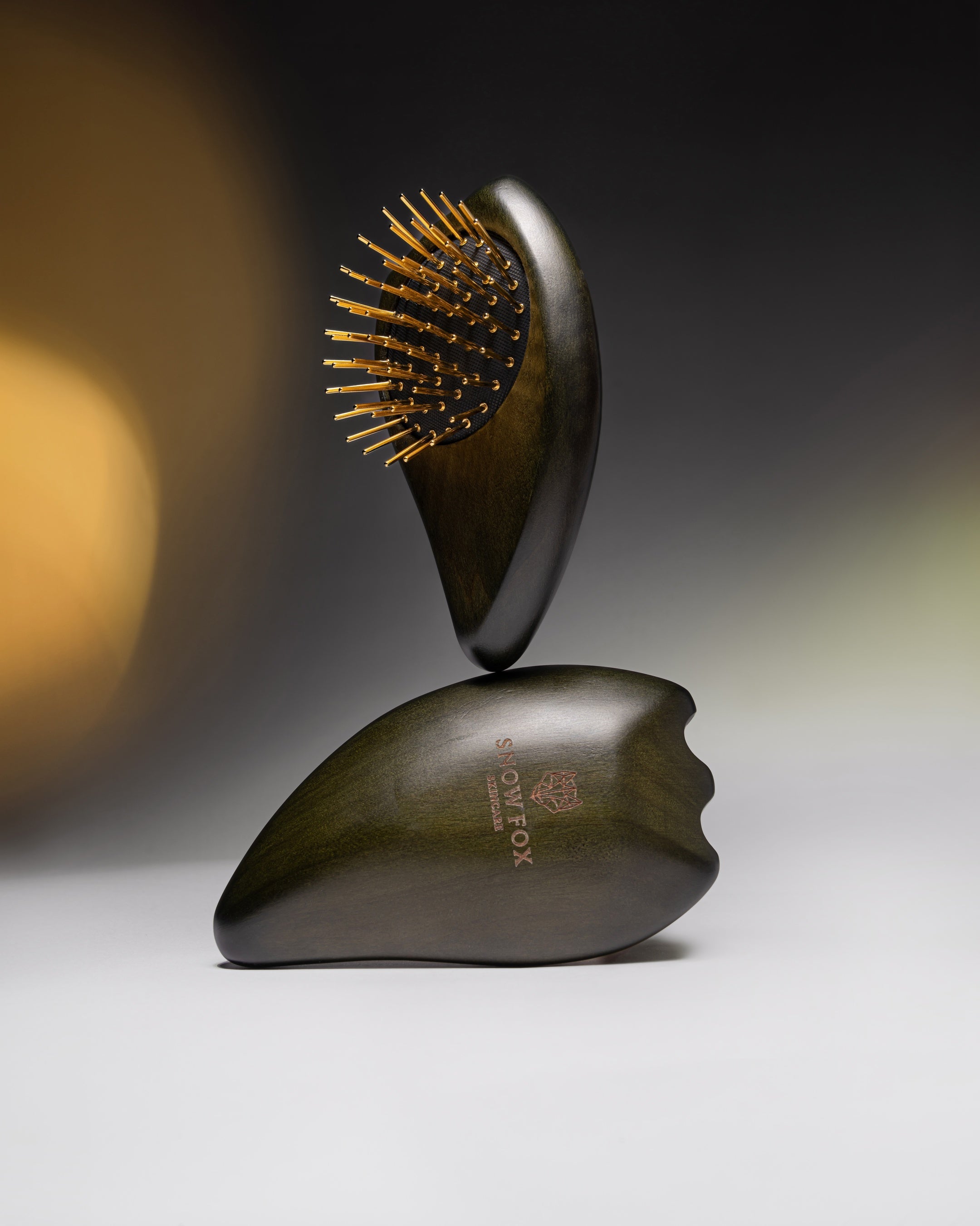 シリーズ累計総売上40,000本突破】SNOW FOX SKINCAREカッサブラシ第4