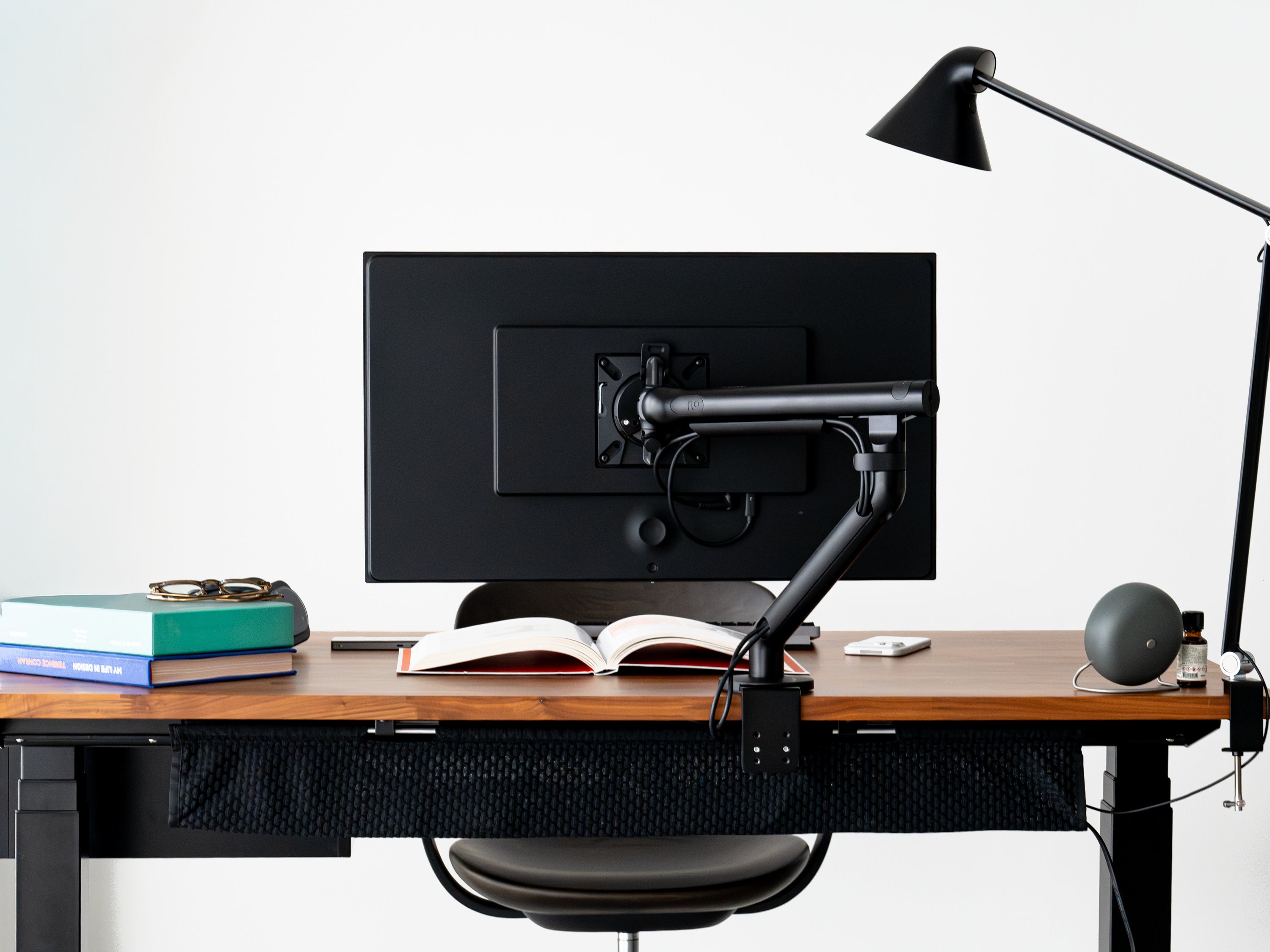 PREDUCTS：新型『Flo Monitor Arm』を販売開始。約15年ぶりの