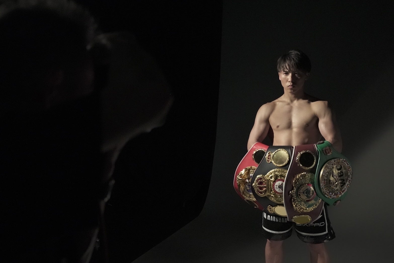 15万円プレミアム版は完売】井上尚弥4団体統一記念ポスター販売中