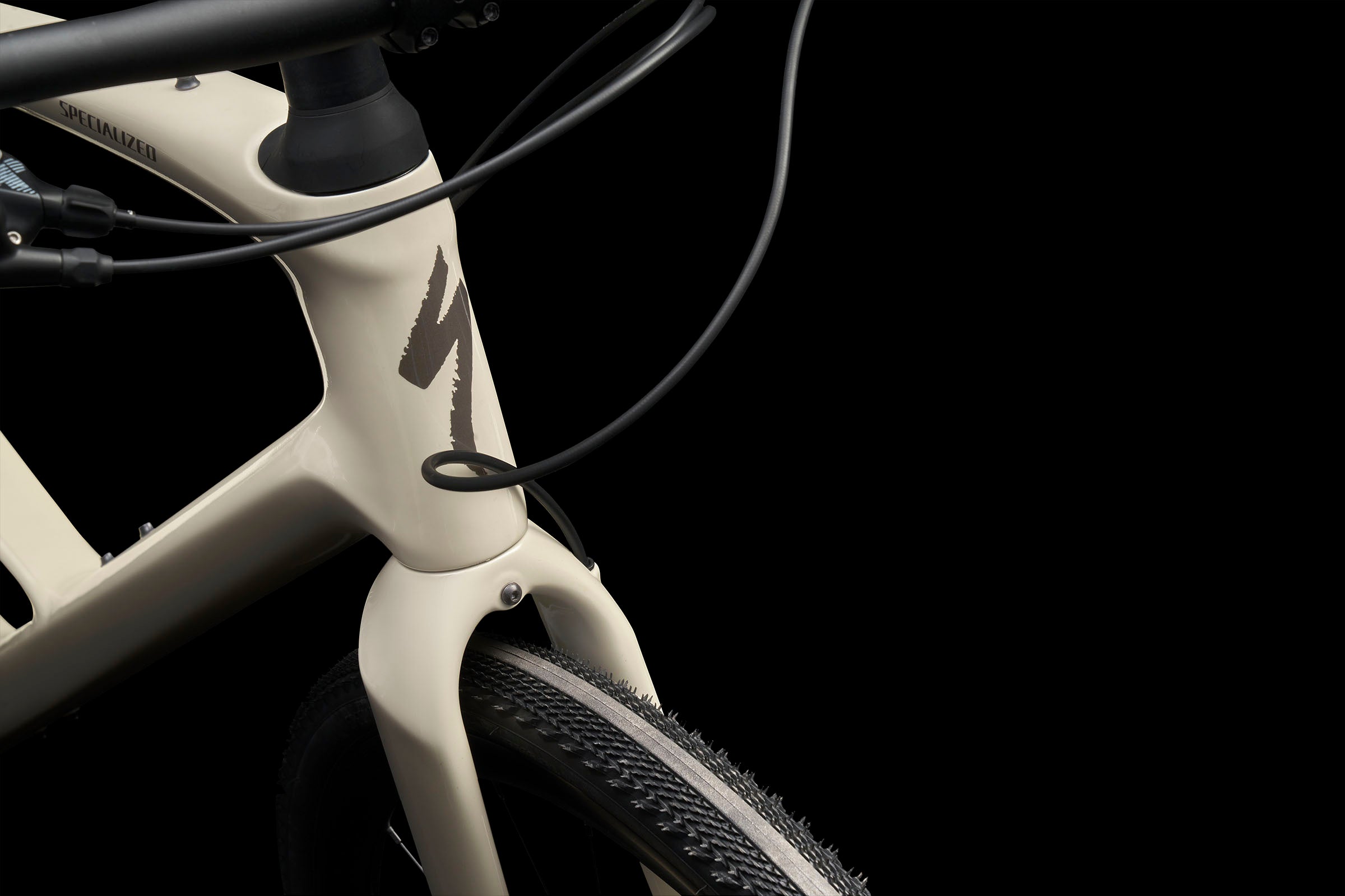 未来を体感せよ、スペシャライズドのクロスバイク Sirrus X のカーボン