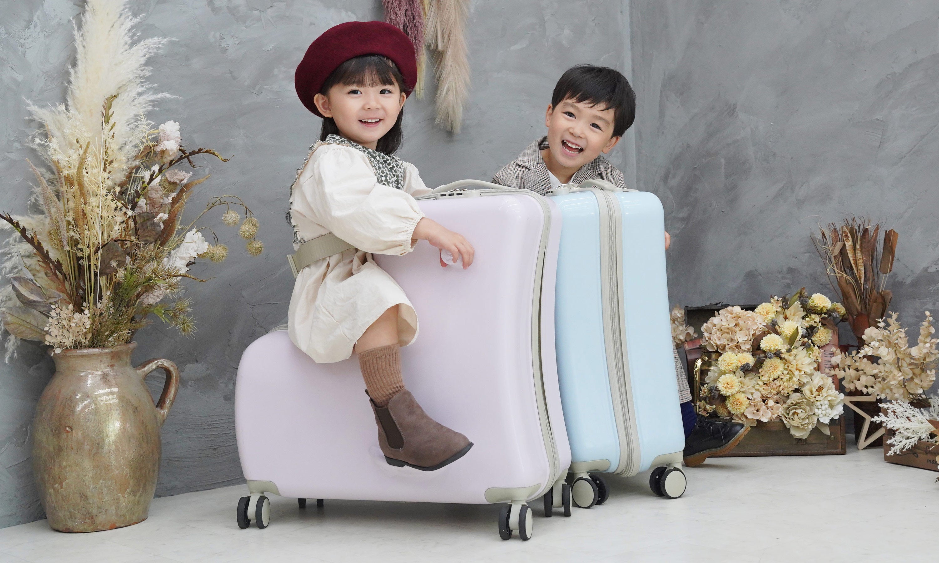 新発売】子どもが乗れるキャリーケース「NORICCO」から新モデルが登場