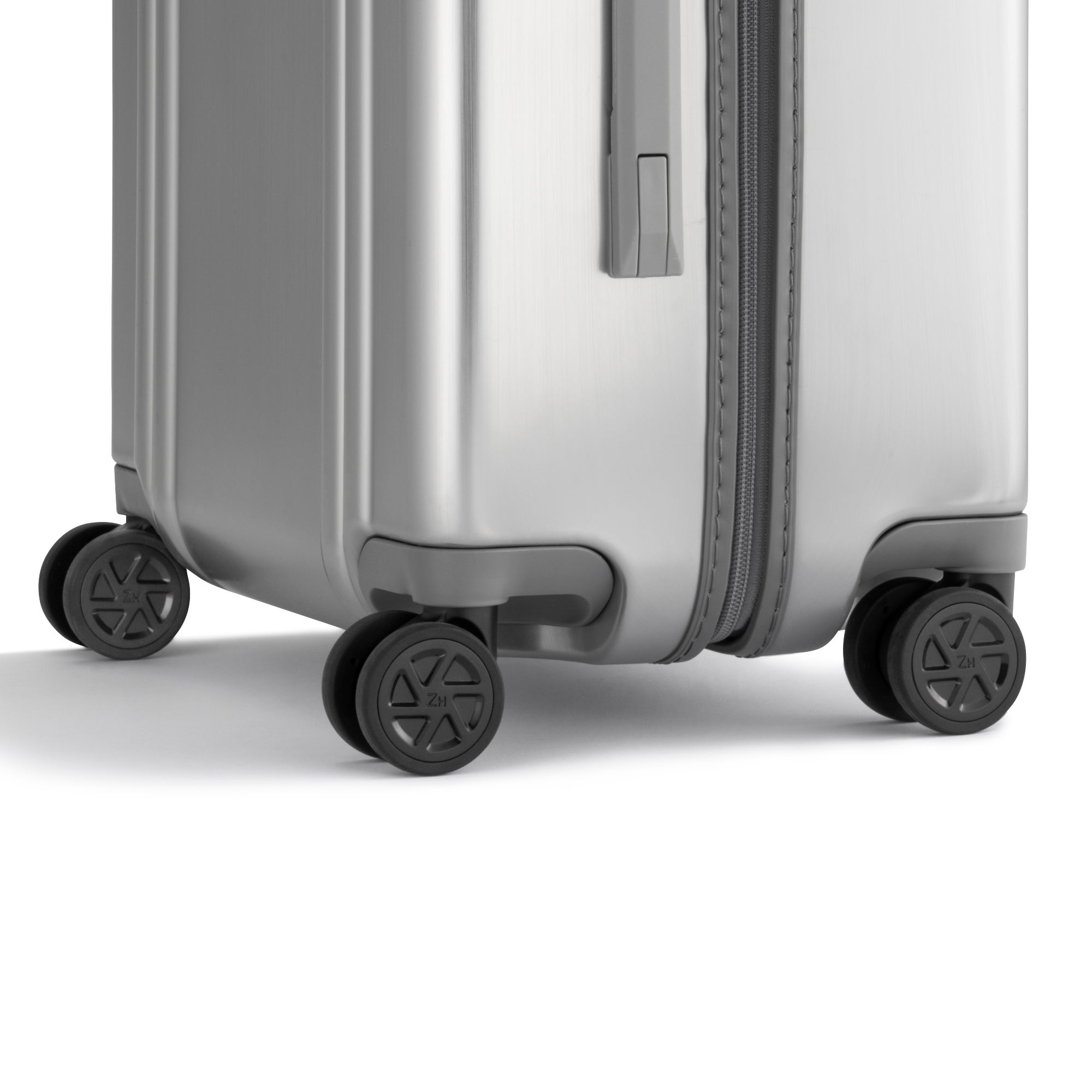 ZERO HALLIBURTON × F.C.Real Bristolコラボレーションラゲージ 第二弾