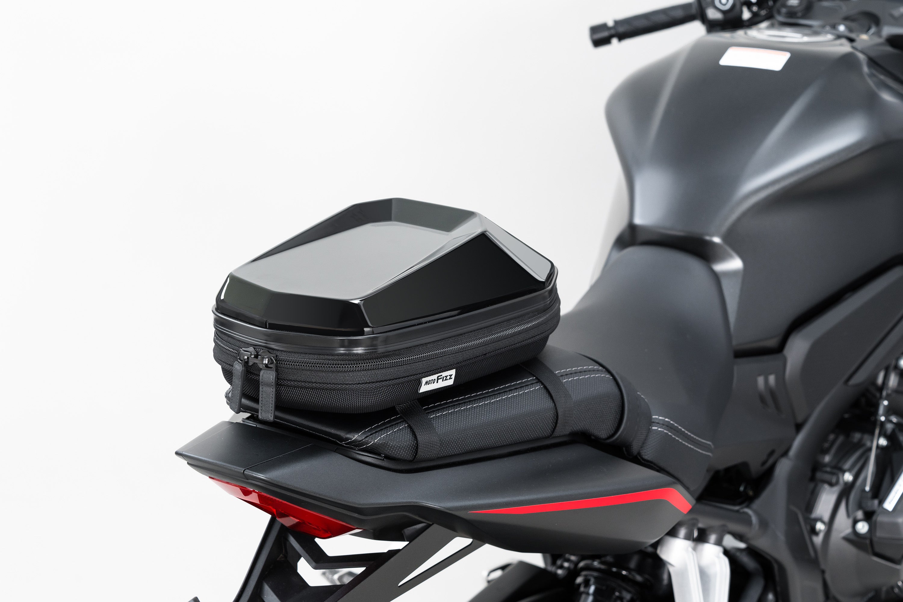 タナックス MOTOFIZZ 新型シェルシートバッグシリーズ登場