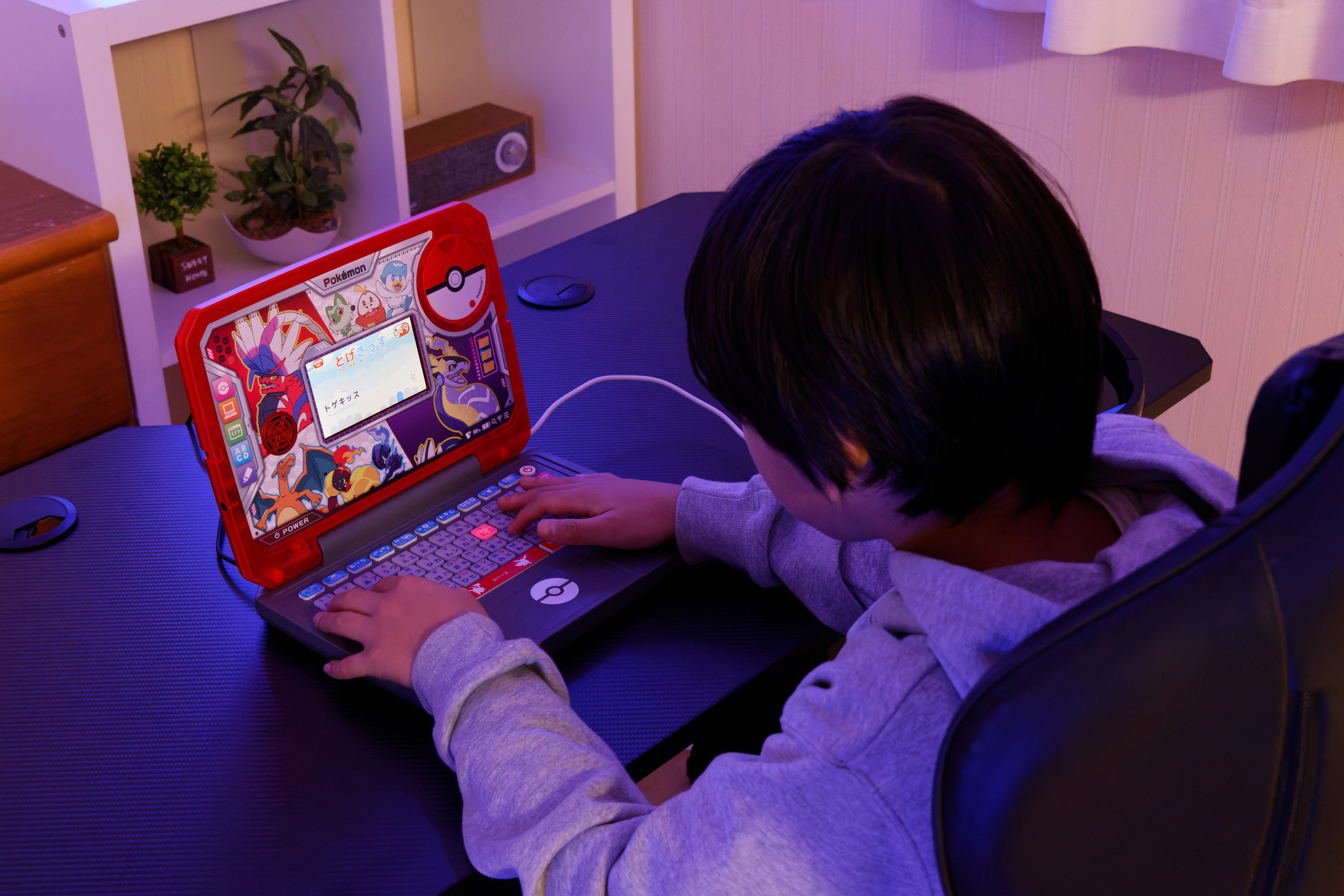 タイピング入力革命！光るキー搭載で、初めてでも打てる『ポケモン