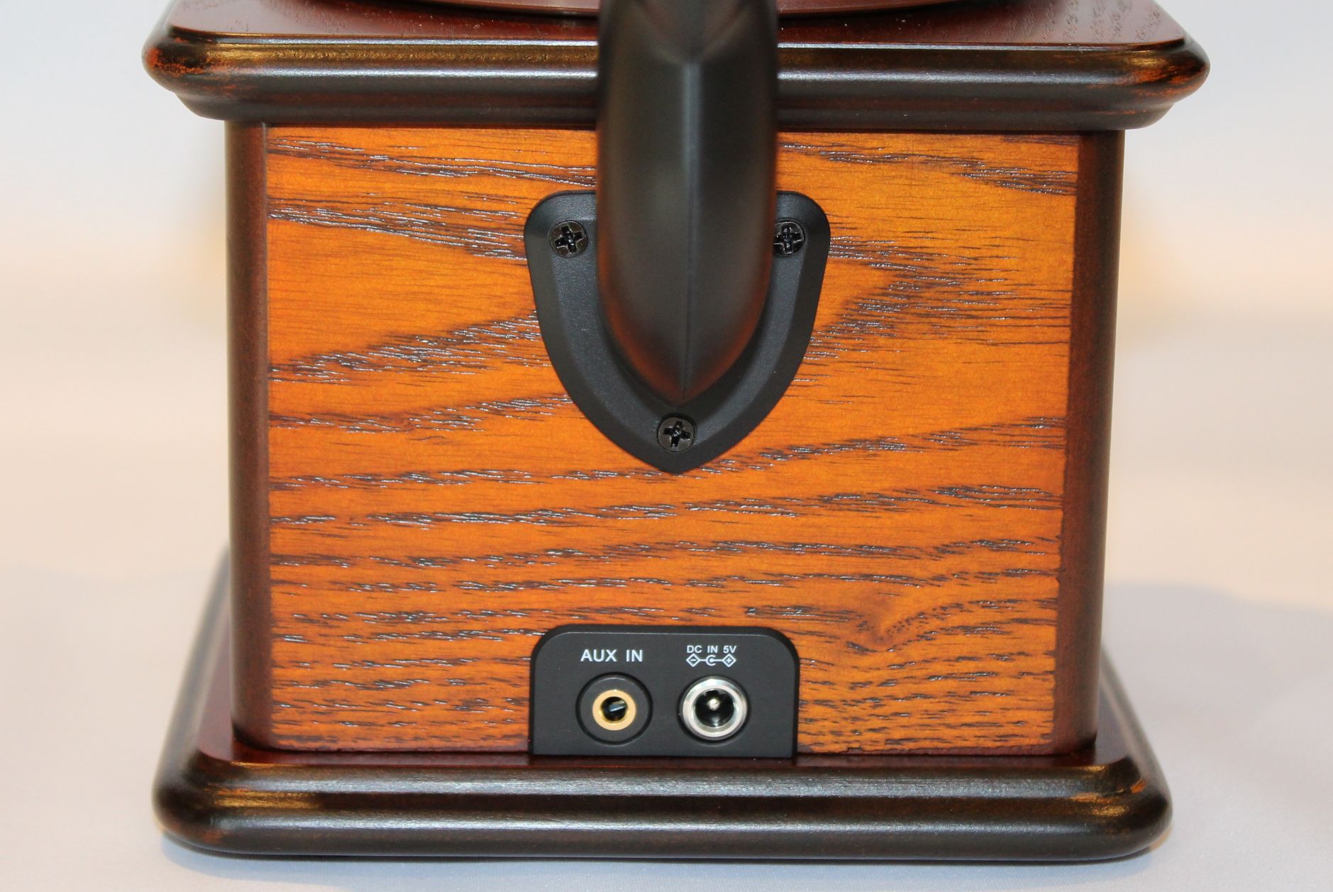 昭和100年メモリアル企画 日本コロムビアの名曲50曲内蔵の蓄音器型