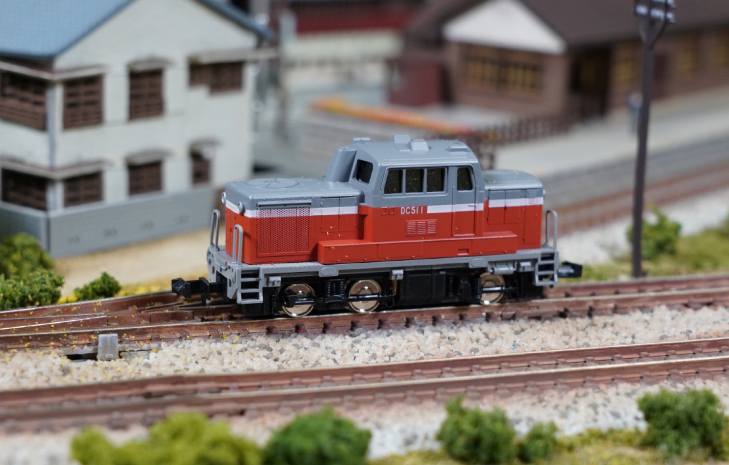 丁寧な作り方ガイド付きのNゲージジオラマ製作キット『はじめてつくる