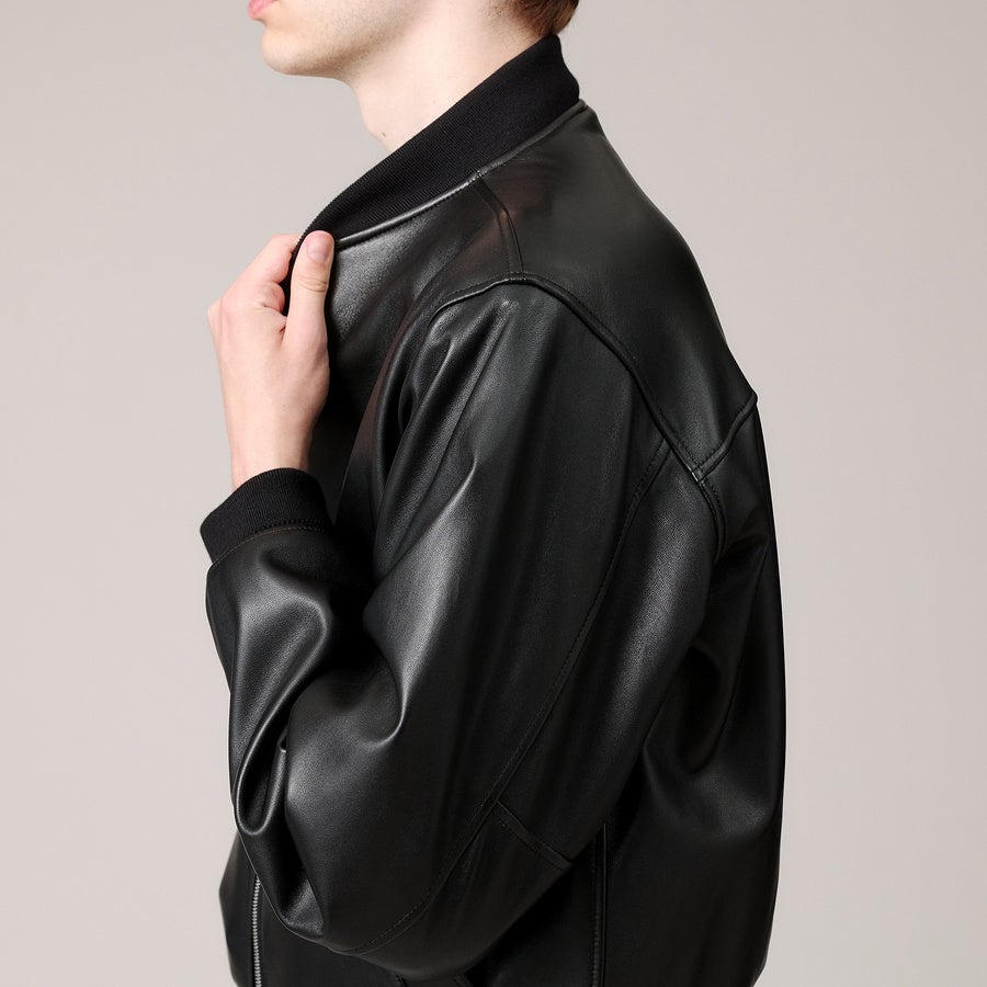 TAKEO KIKUCHI】理想とするレザーブルゾンの完成形『ラムレザー