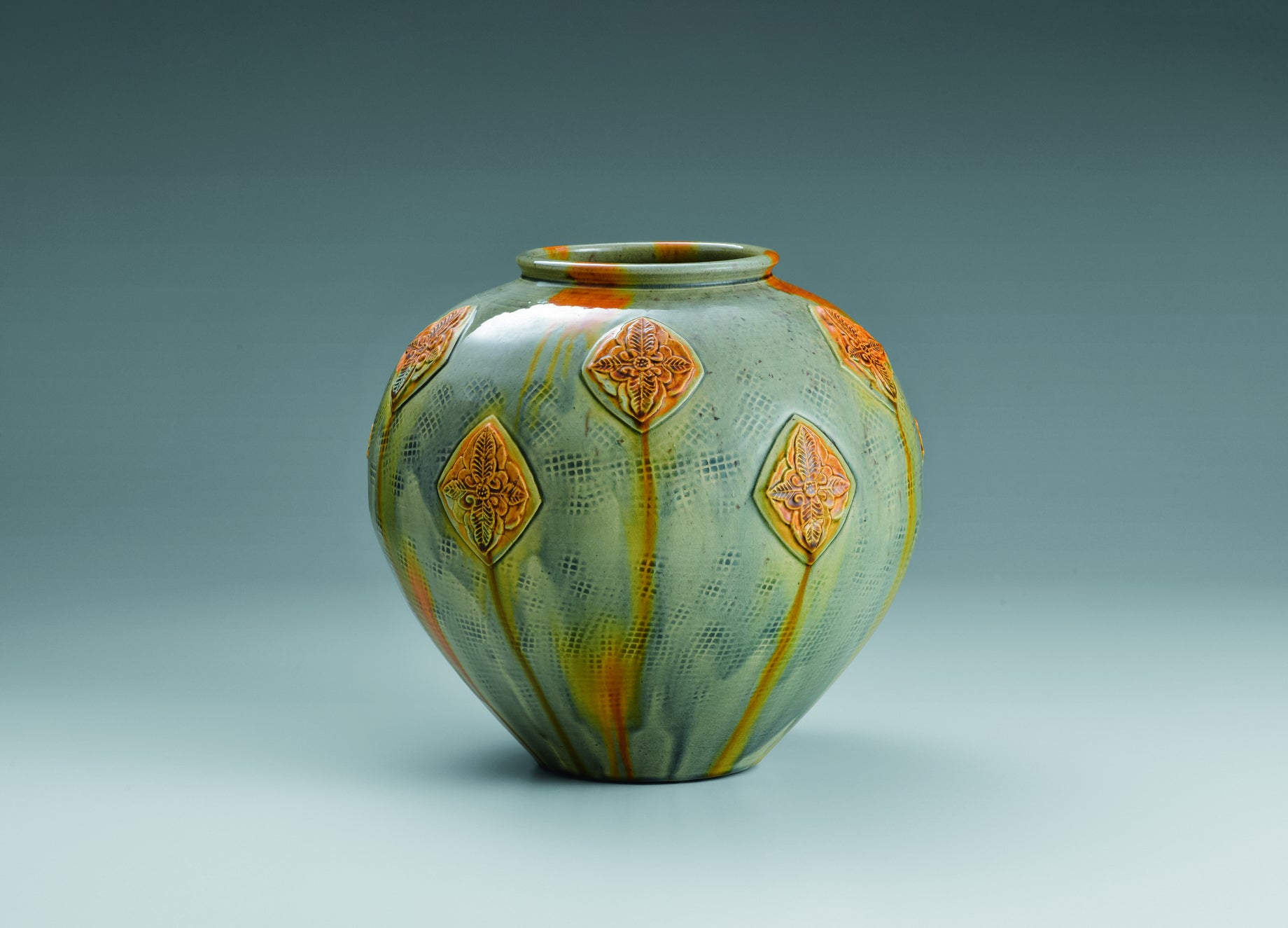 作陶40年を記念した『十四代中里太郎右衛門展』が大丸福岡天神店で開催