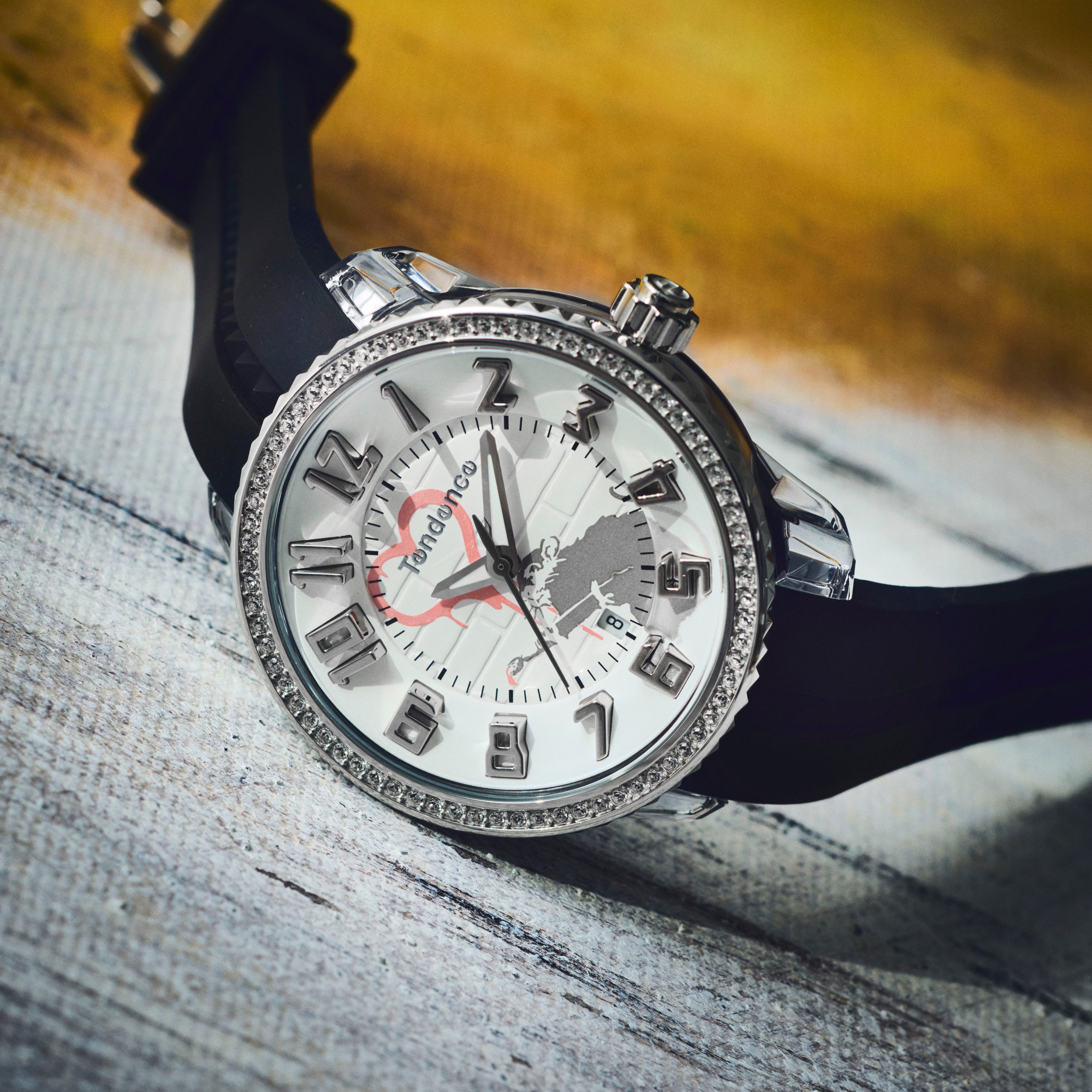 Tendenceは「バンクシー」モデル第3弾を発売します。アートがダイヤル