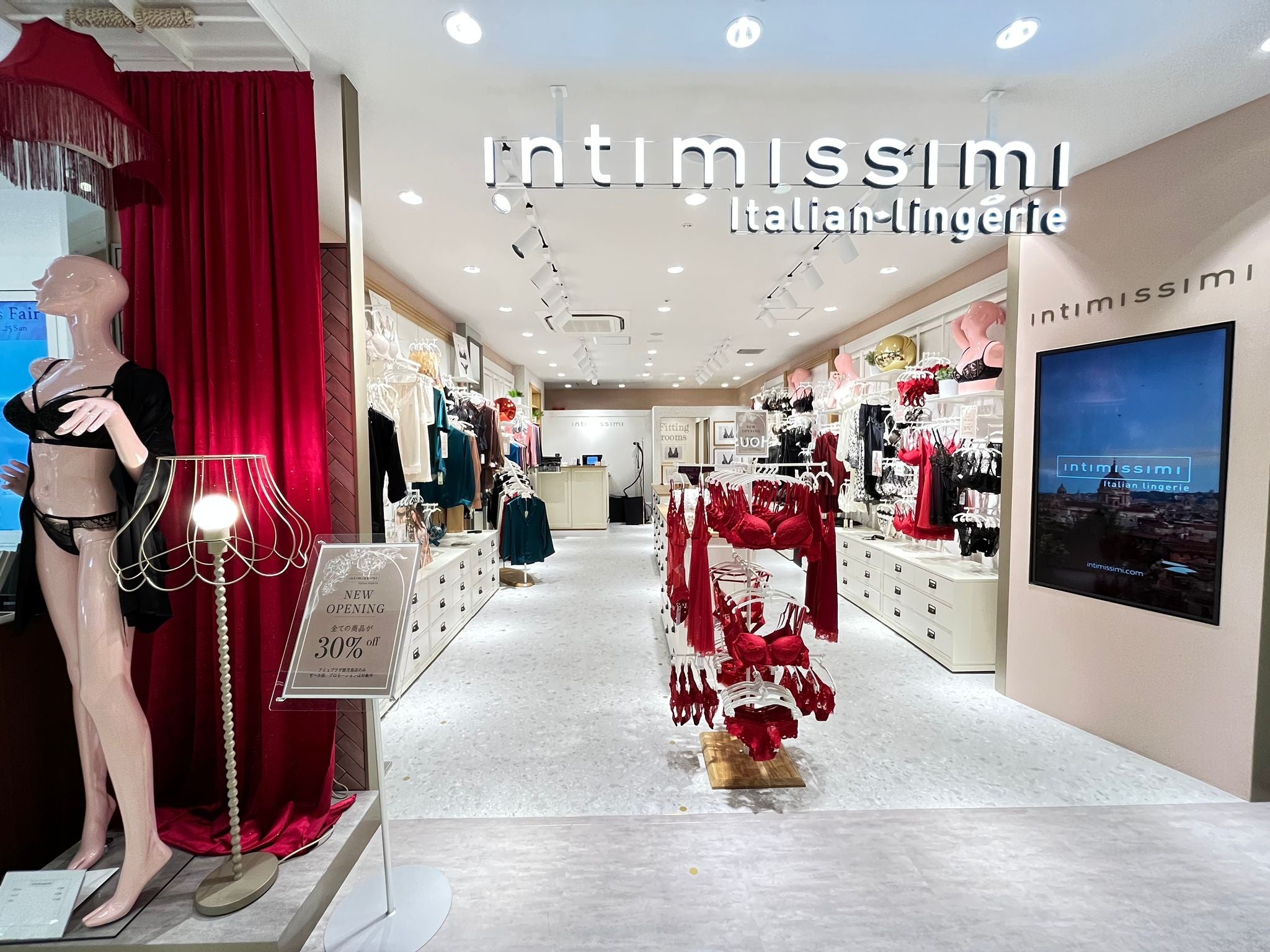 鹿児島県内初 イタリアン ランジェリーブランド Intimissimi（インティ