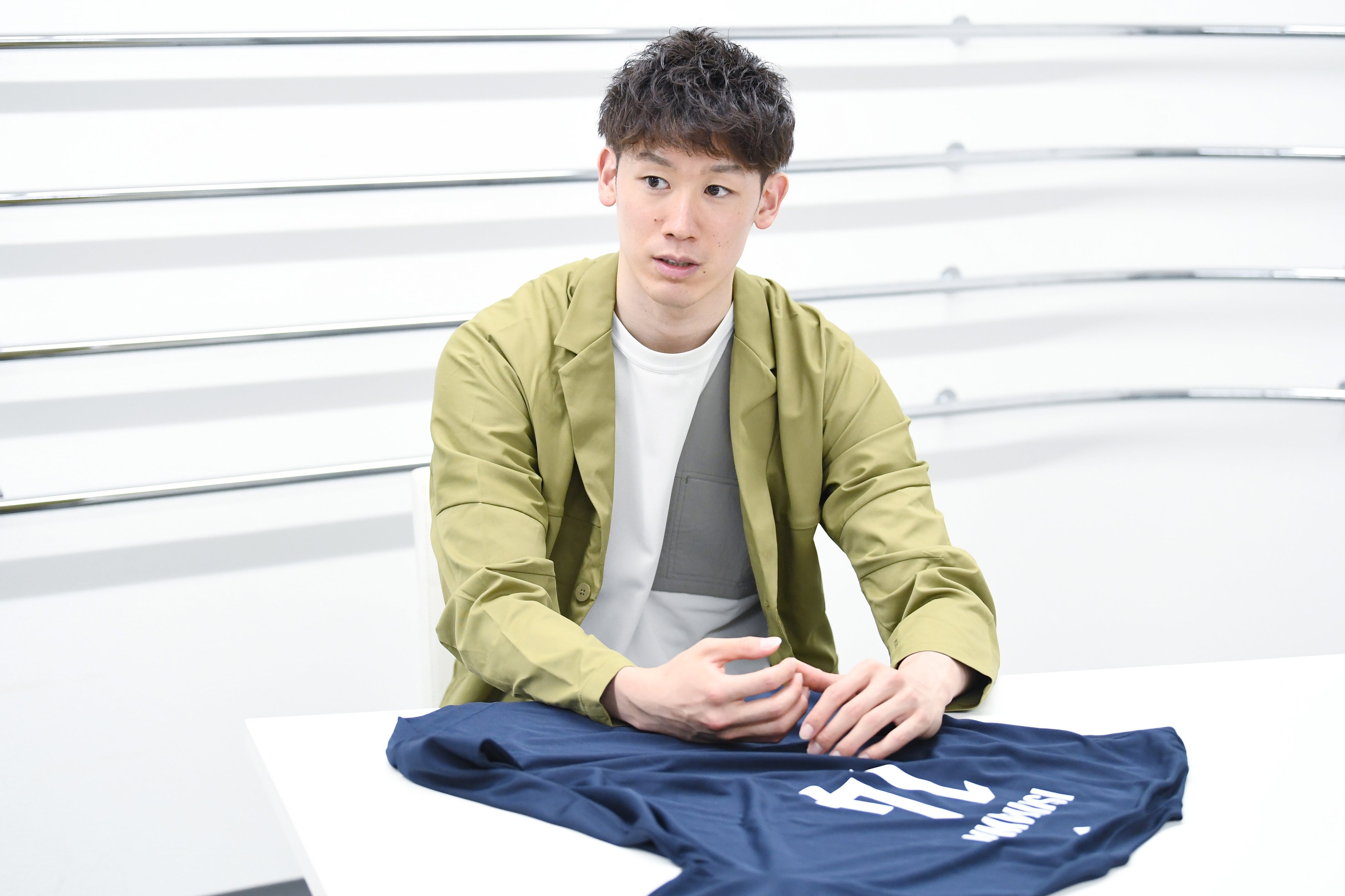 デサント×石川祐希選手コラボレーション企画「パワーバレー・ミラノ