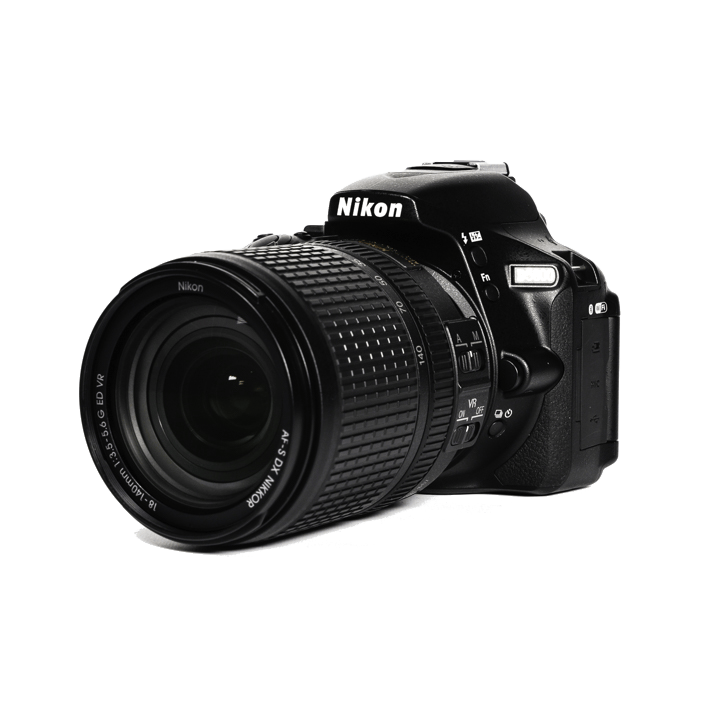 レンタル - Nikon(ニコン) D5600 18-140 VR レンズキット | カメラと