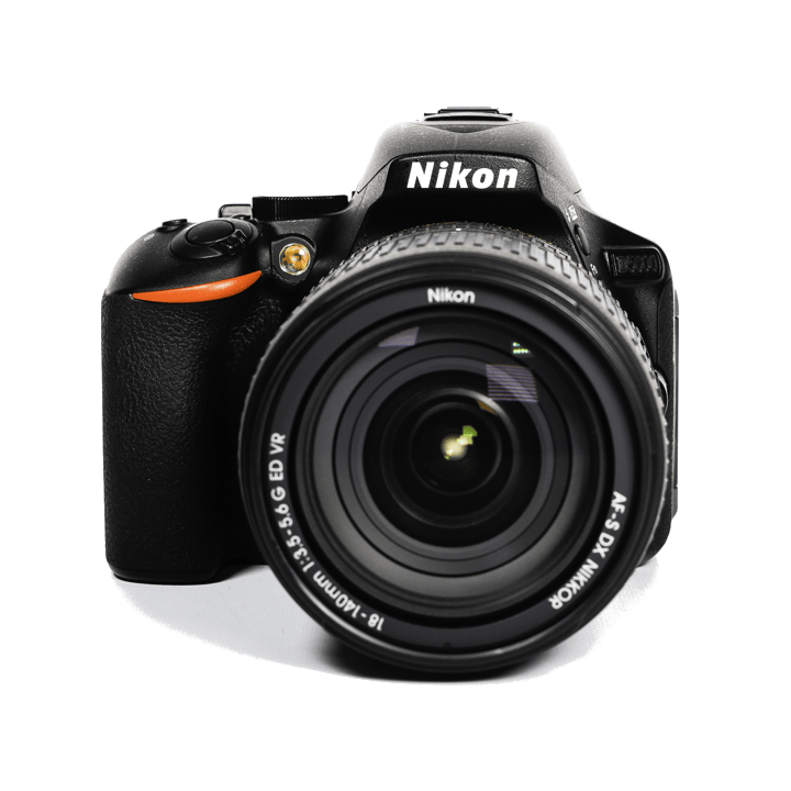 レンタル - Nikon(ニコン) D5600 18-140 VR レンズキット | カメラと