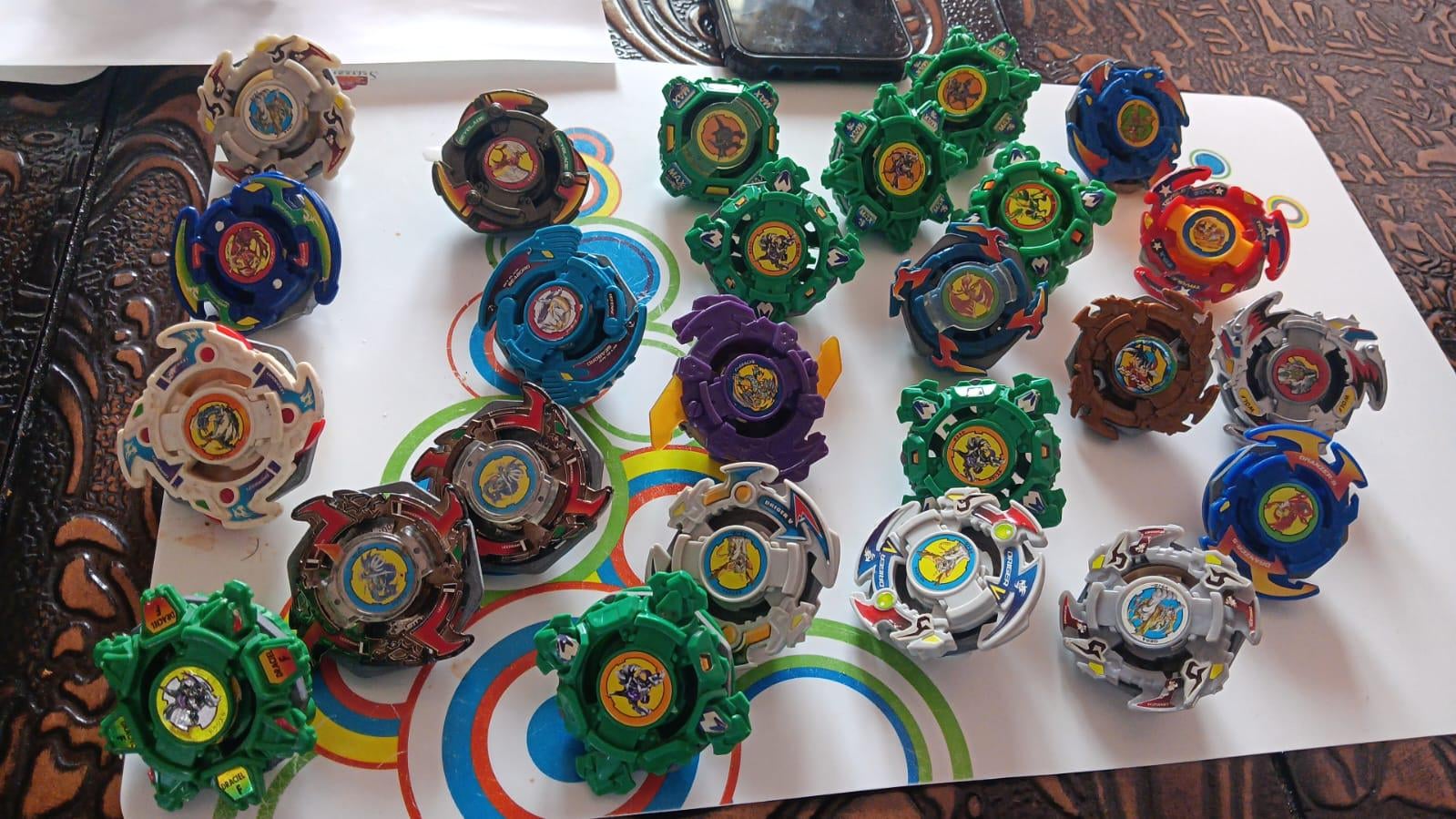 ベイブレード - 90年代と2000年代の子供たちの懐かしいおもちゃ。 : r