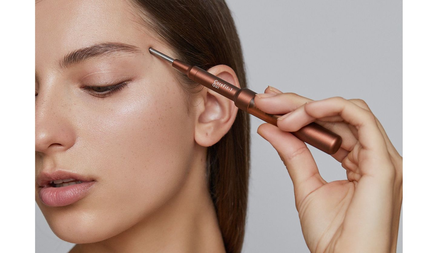 たった2分で顔のコリがとれると噂！B-by-Cのスティック型美顔器