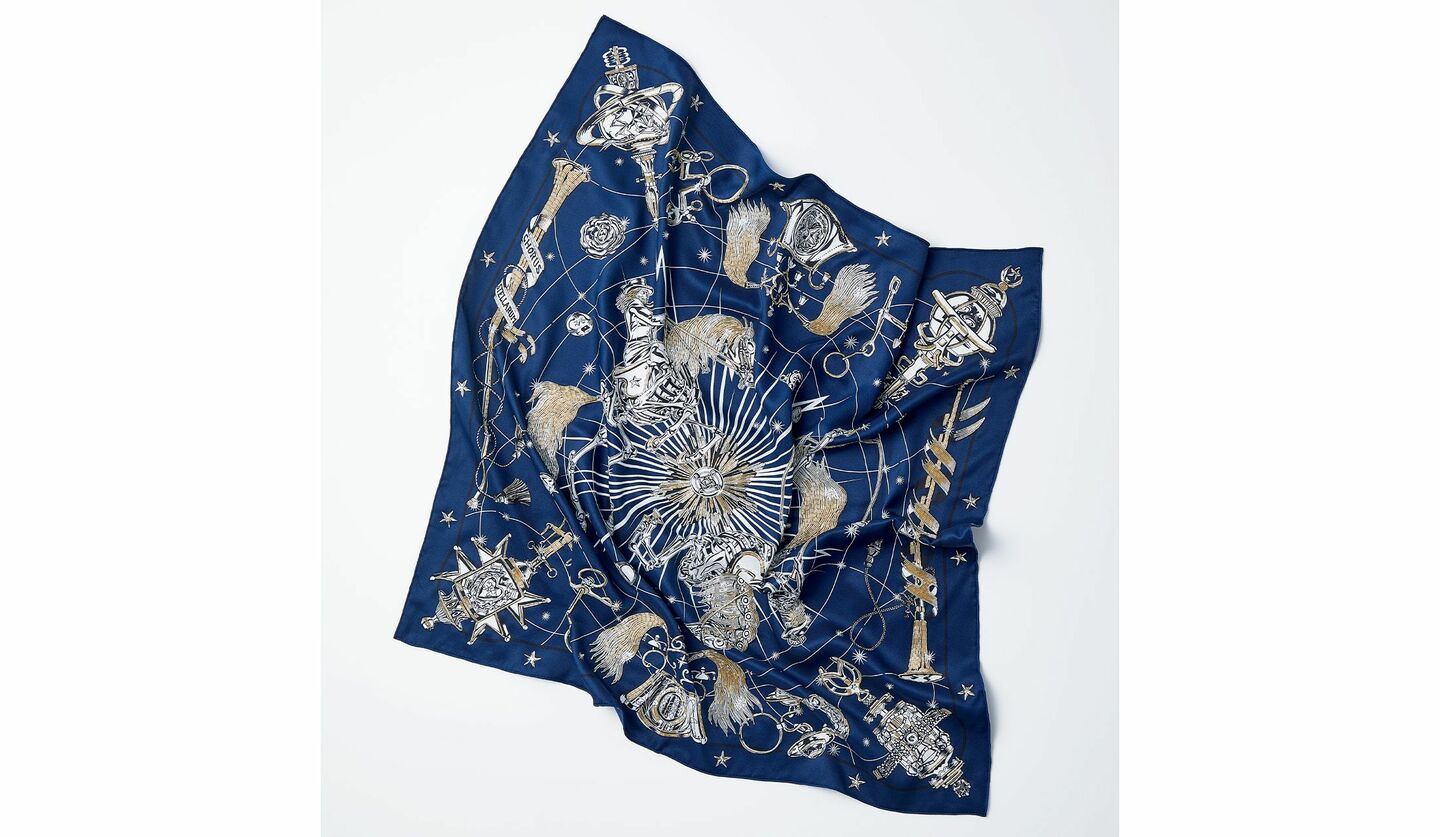 エルメス『カレ70』ビーズやスパンコールの刺繍が施された麗しき一枚に