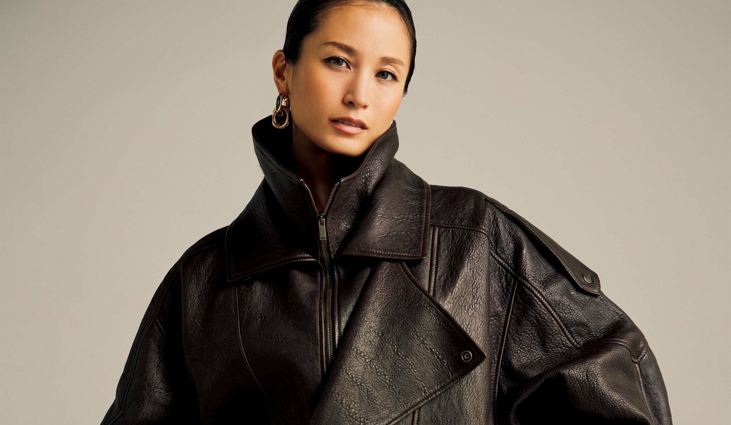 10/19 Sat｜モードな「サンローラン」のライダースジャケットはレース