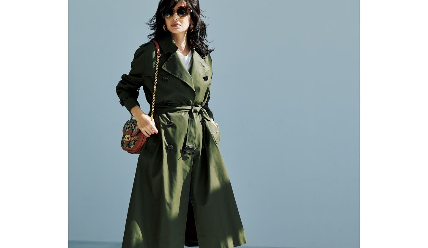 セリーヌのカーキのトレンチコートでエレガントに | Precious.jp