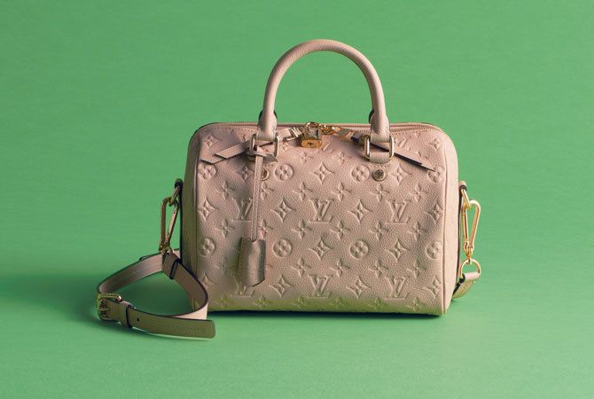 ルイ・ヴィトンのバッグ『スピーディ』。王道ながら主張しすぎない
