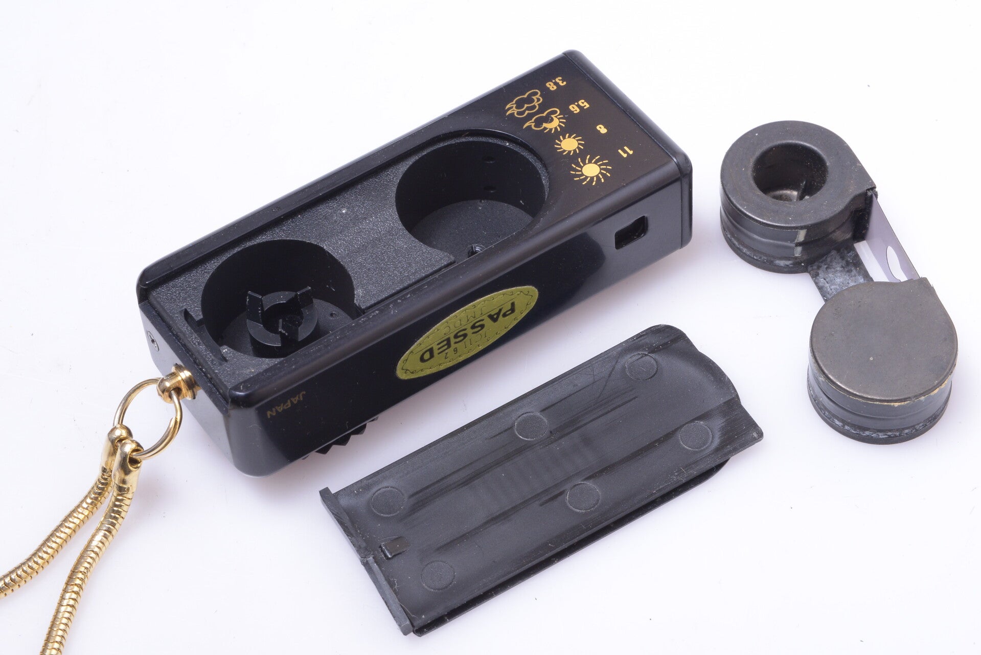 ASANUMA TRADING ACMEL-M SUBMINIATURE MINOX FILM CAMERA AZONON 14.3