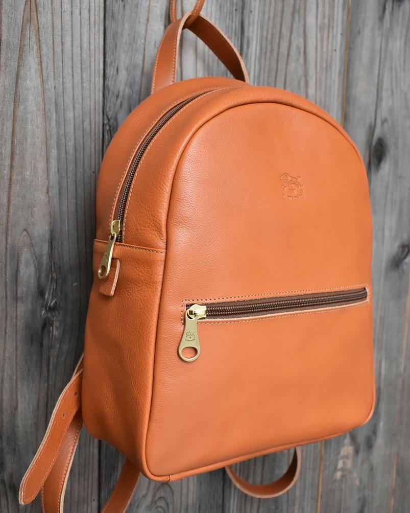 イルビゾンテ】レザーリュック 54232300116