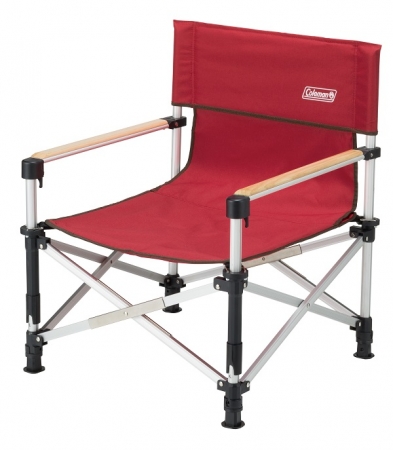 コンパクトに運べてより快適にキャンプを過ごせる、進化を遂げたチェア