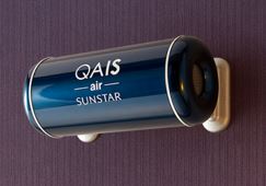 室内の空気環境から健康を考えるサンスター除菌脱臭機「QAIS -air- 01