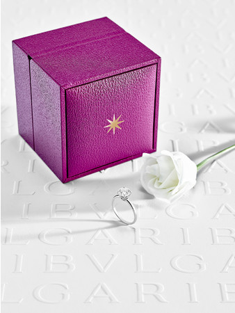 ブルガリのロマンスを生きる ブルガリの新作エンゲージメントリング