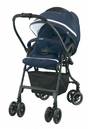 オート4キャス史上最軽量4.9㎏だから持つのも軽い、押すのも軽い