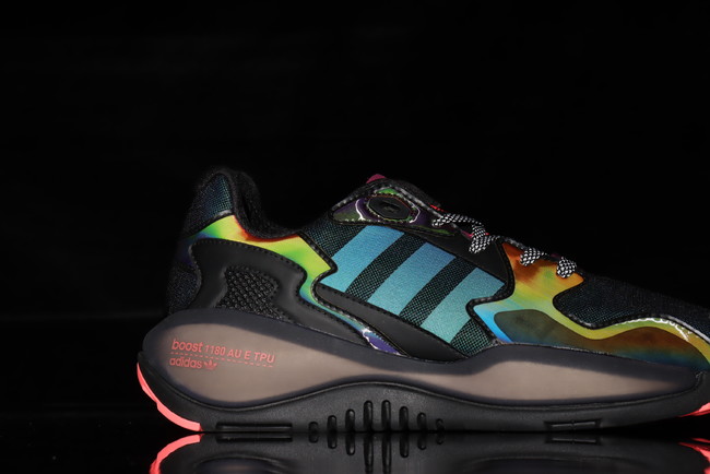 atmosより未来につながるZXとしてデザインしたadidas Originals ZX