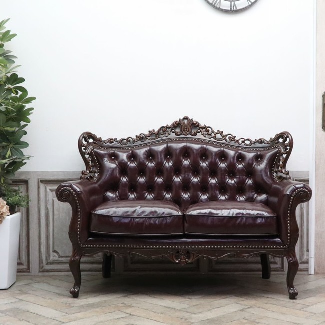 フレンチシックなホテルライクを簡単に取り入れられるクラシック家具