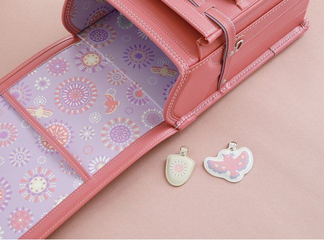 土屋鞄のランドセル】アーティストとコラボした人気の「アトリエ