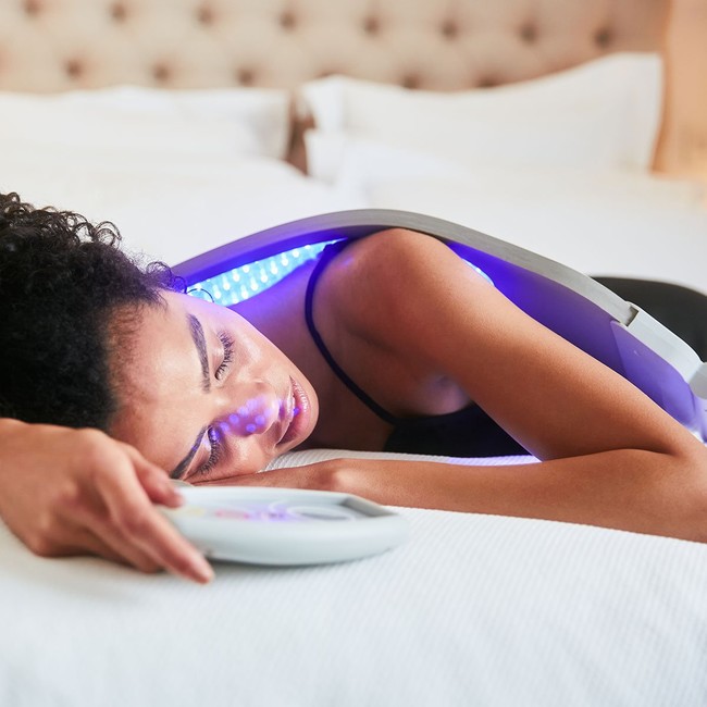 英国発カレントボディよりサロンレベルの家庭用美容機器 Dermalux