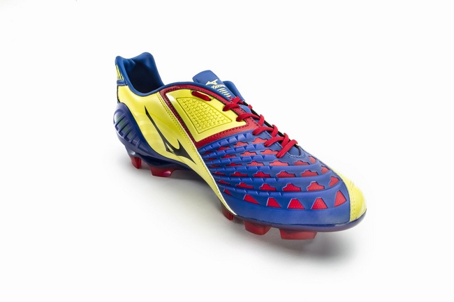 伝統の背番号『10』本田圭佑選手が着用するサッカーシューズについて