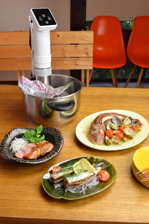 素材の旨味を最大限に引き上げる低温調理器「ROOMMATE® 低温調理器