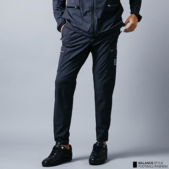 サッカーを身に纏うライフスタイルブランド「B/（ビースラッシュ）」で