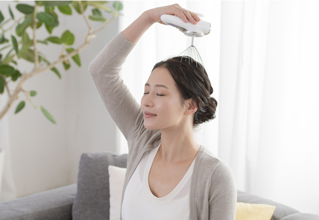 振動×美容」音波振動で表情筋にアプローチ！リフトケアも頭皮ケアも