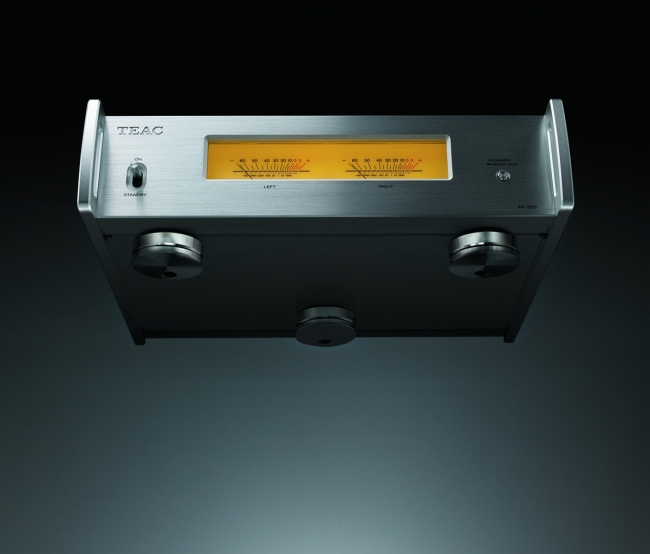 コンパクトな筐体にハイパワーのHypex社製Ncoreモジュールを搭載パワー