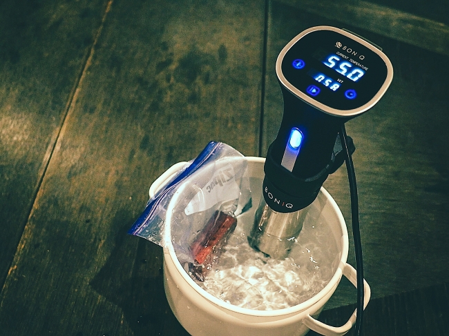 低温調理器「BONIQ（ボニーク）」 巣籠消費による売上増3-4月度前年