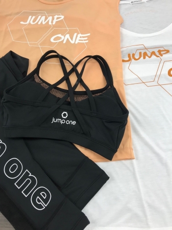 トランポリンを使用した、暗闇Jumping Fitness銀座エリアに待望の2店舗