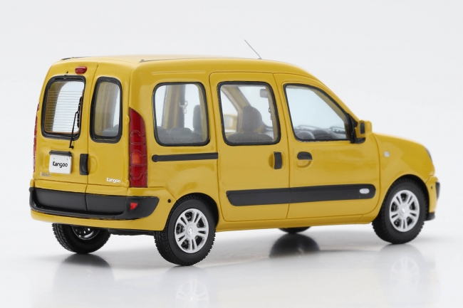 オーナー待望！ 「ルノー・カングー」初代後期型の1/43ミニチュアカー