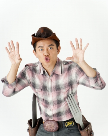 ハンバーグ師匠がスピードワゴンの井戸田潤と初共演！？モスバーガーの