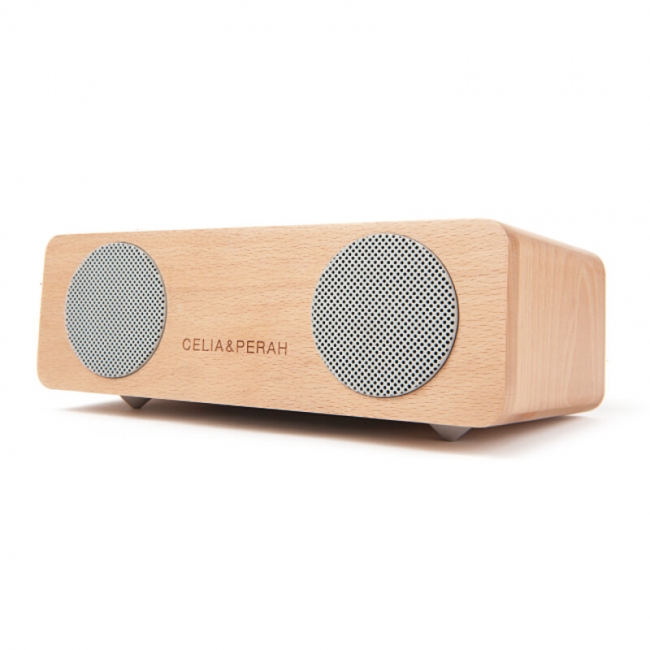 温もりのあるレトロ風な外観が魅力。Bluetoothスピーカー CELIA&PERAH