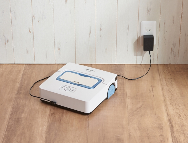 床拭きロボット掃除機「Rollan（ローラン）」を発売 | パナソニック