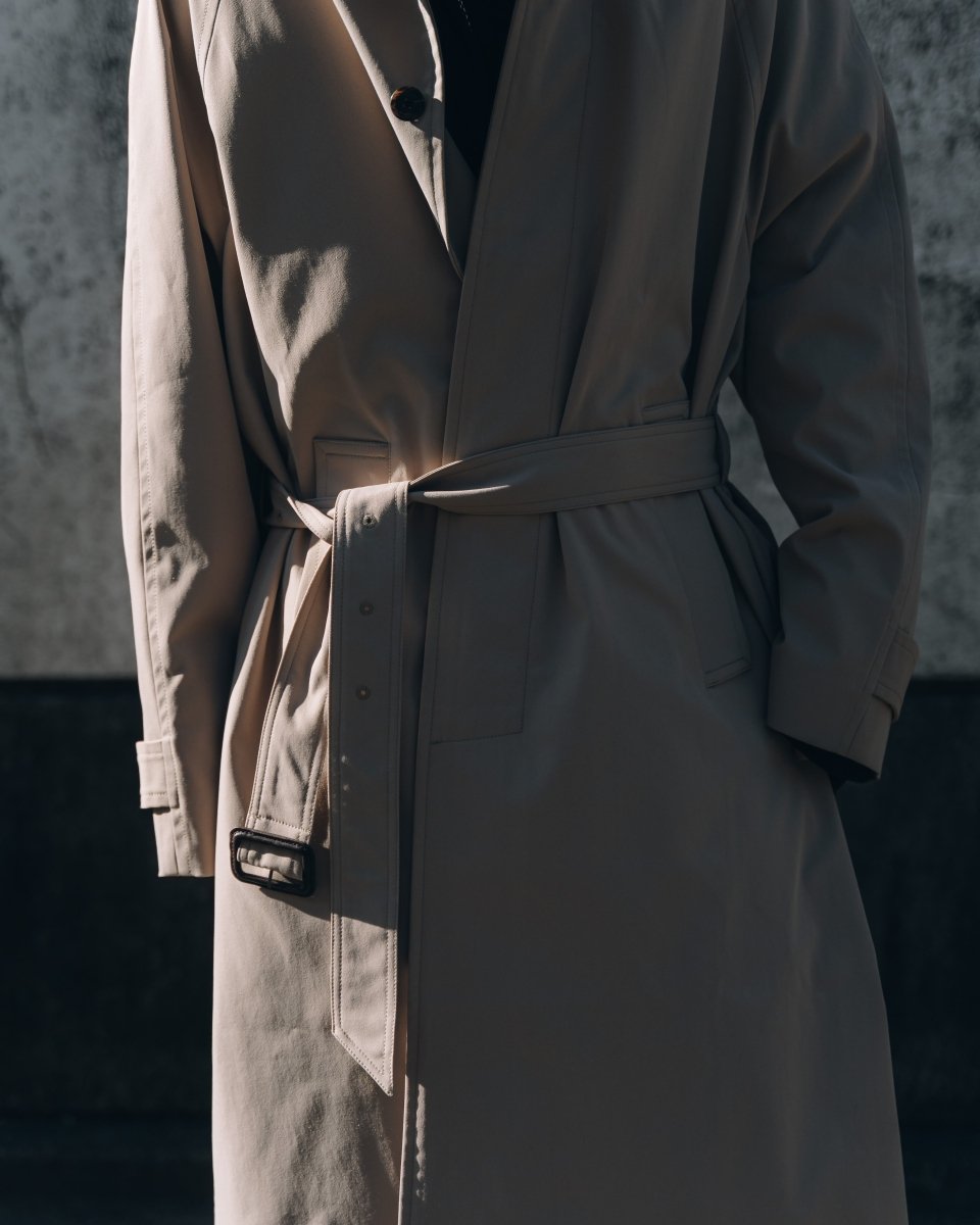 ベージュのエクストリームフィットベルトコート – PRY