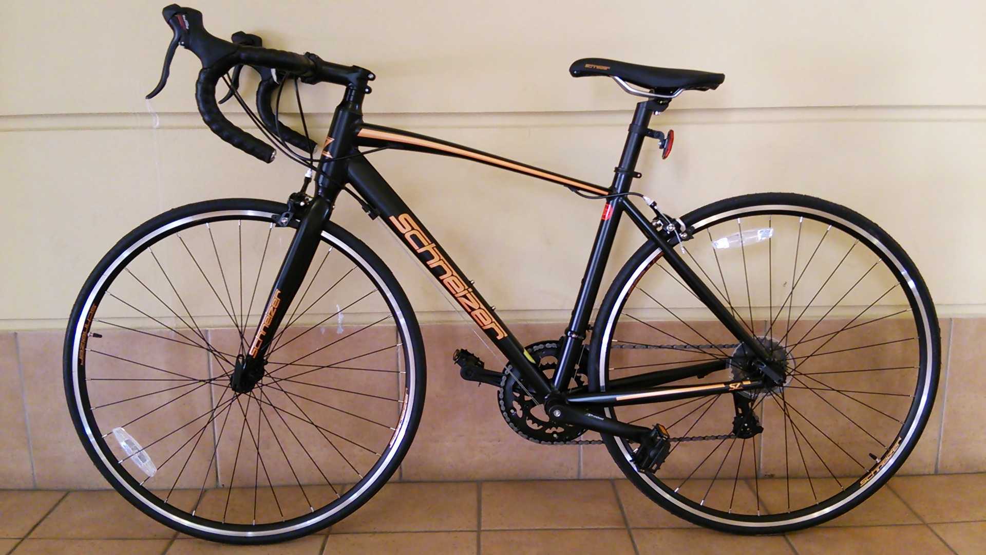 ロードバイク初心者｜ロードエントリーモデル SCHNEIZER ロードバイク