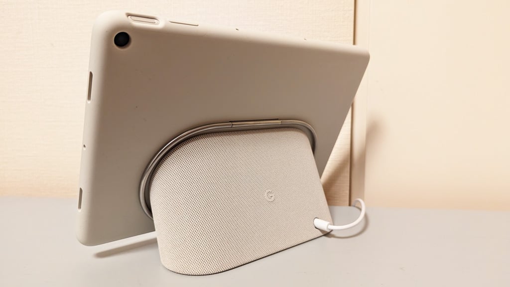 Google Pixel Tablet」レビュー 充電スピーカーホルダーとの組み合わせ
